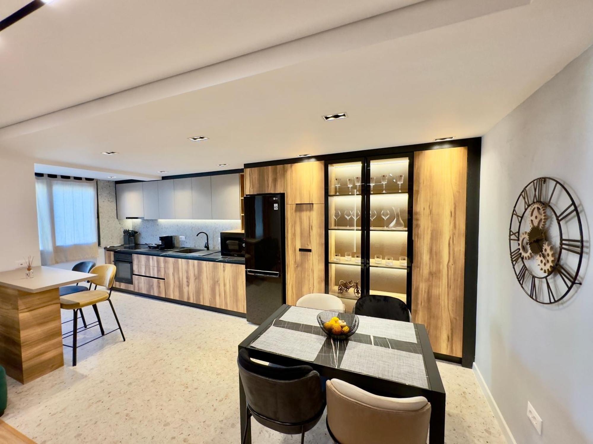 Soinn'S Apartament ติรานา ภายนอก รูปภาพ